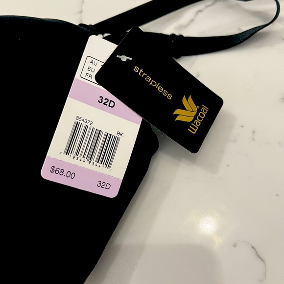 Black Strapless Wacoal Bra - Picture 1 of 5